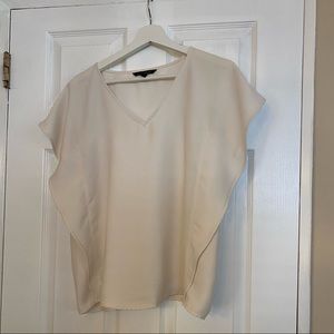 Banana Republic V-neck off white blouse. Size X-small.